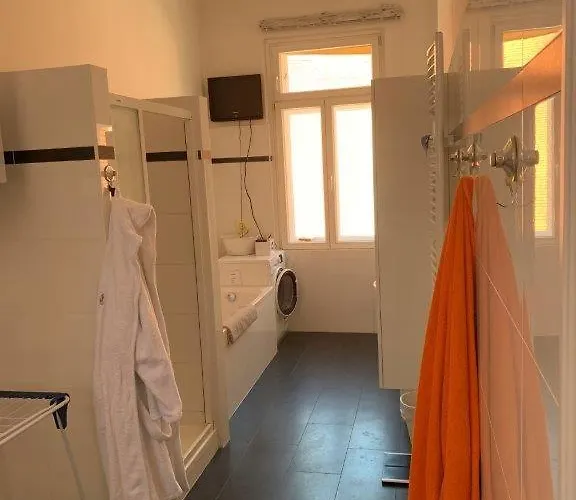 Air-conditioned Large Appartamento
